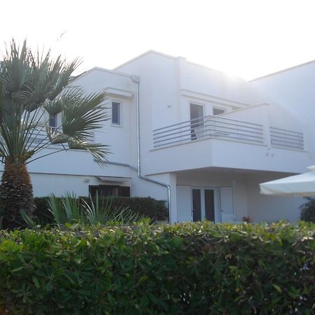 B&B Villa Cinzia Торе Санта Сабина Екстериор снимка